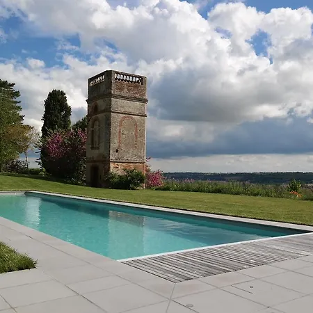Couette-café Chateau De Degres 4*